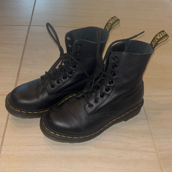 Dr.Martens 1460 Pascal - Picture 1 of 5